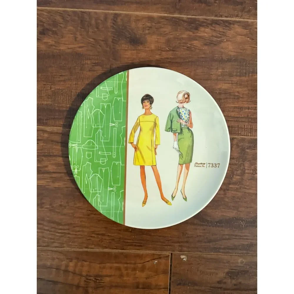 Vintage Simplicity Sewing Pattern Plates Melamine 6 3/4” - Set of 3